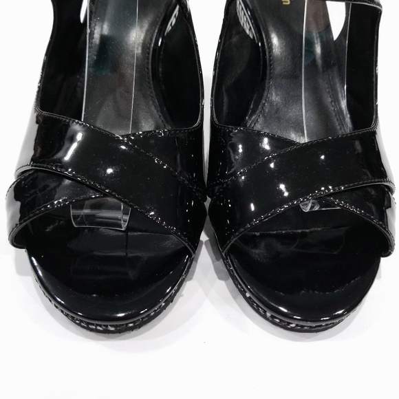 Calvin Klein Patent Open Toe Strap Wedge Sz 9.5 - Picture 2 of 7